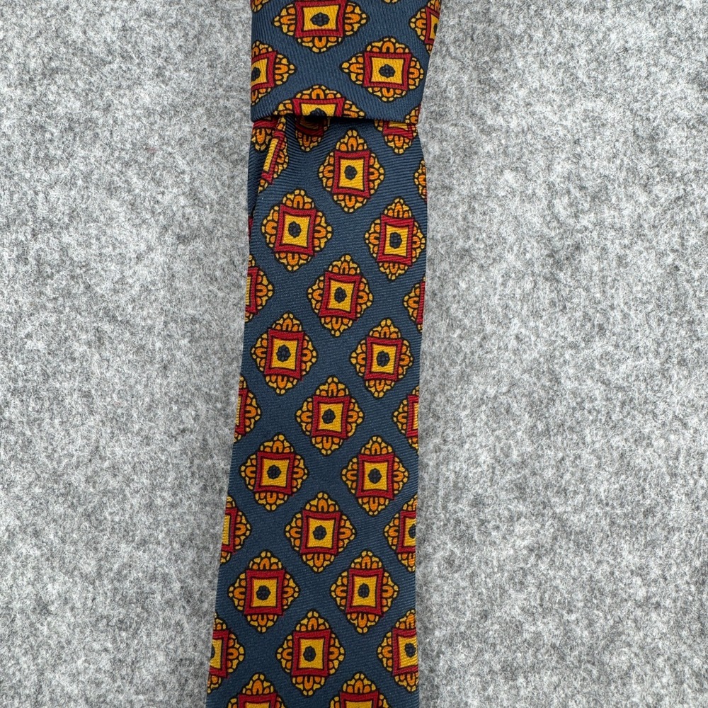 Vintage Mr. John Necktie Mens OS Classic Navy Blue Geometric Medallion Silk EUC